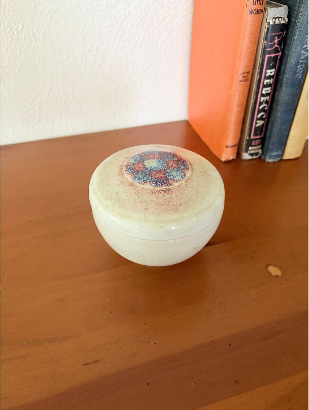 Vintage Ceramic Trinket Box Decorative Lid Jar Japanese H: 4" C: 7"